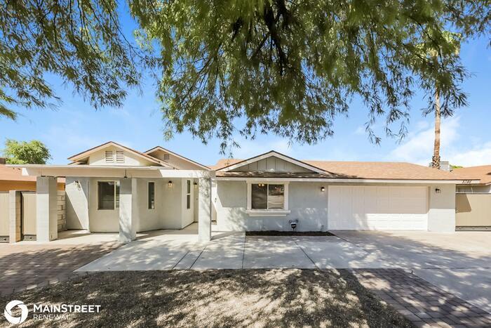 Primary Photo - 8346 55TH AVE, Glendale, AZ 85302