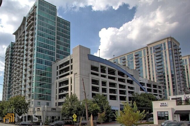 Foto del edificio - 250 Pharr Rd NE