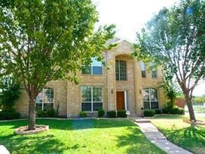 Building Photo - 1029 Delaware Dr