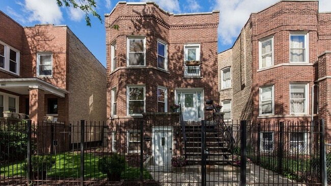exterior - 3436 N Ridgeway Ave