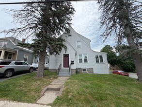 Building Photo - 251 Church St