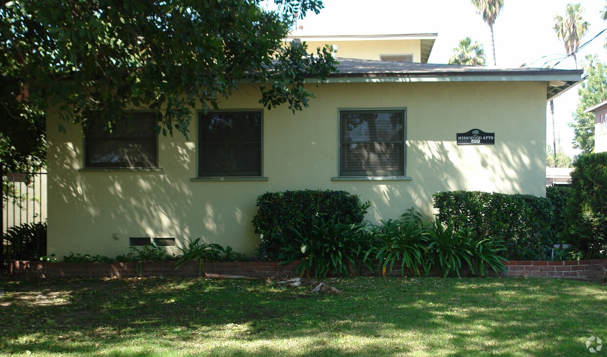 Building Photo - 529 Catalina Ave