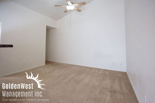 Foto del edificio - Cozy single-level condo, 19th and Northern