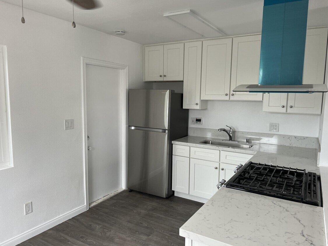 7001 Mt Vernon St, Lemon Grove, CA 91945 Townhome Rentals in Lemon