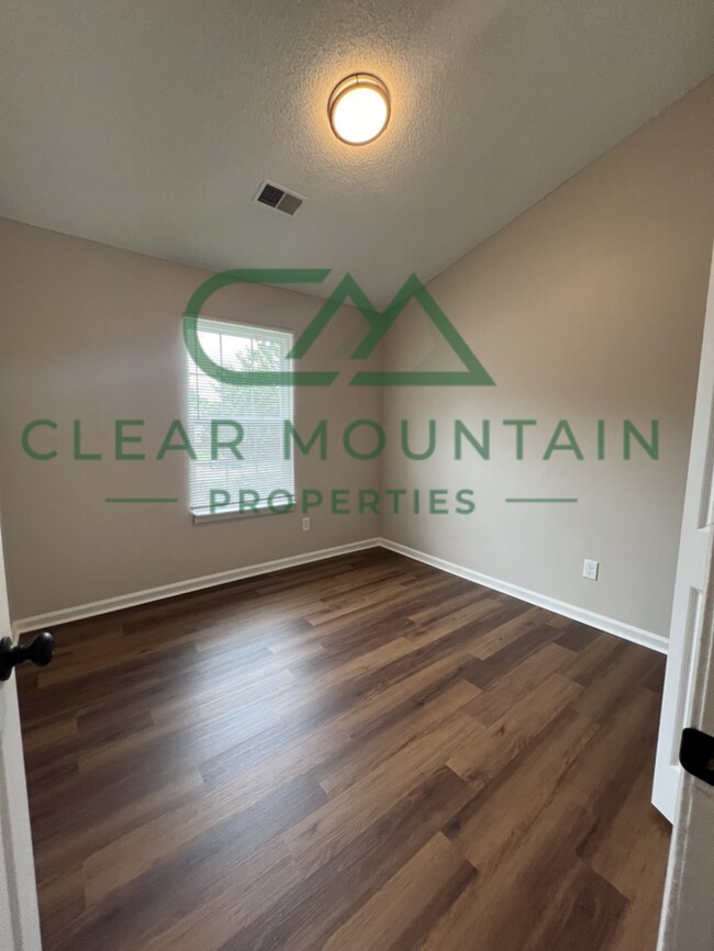 Foto del edificio - MOVE-IN SPECIAL! 1 MONTH FREE - Modern Upd...