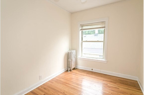 Building Photo - 5103 N Winchester Ave