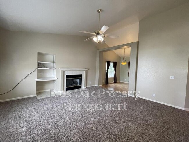 Building Photo - 2014 Huntington Dr