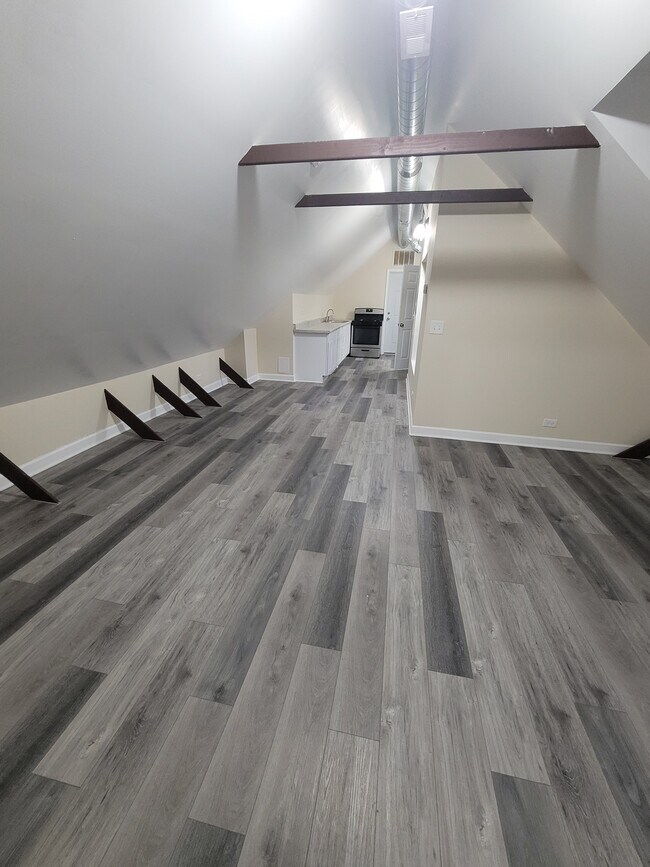 Foto del edificio - 3245 W 23rd St