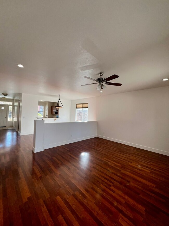 Building Photo - 1518 Iratcabal Drive