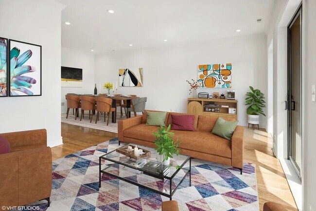 Foto del edificio - 3316 N Halsted St