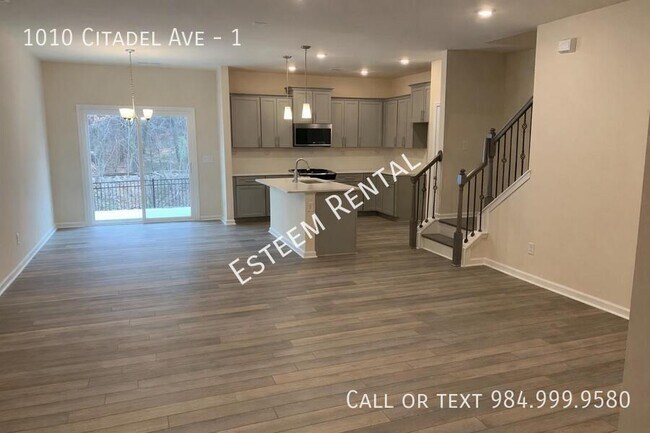 Photo - 1010 Citadel Ave Townhome