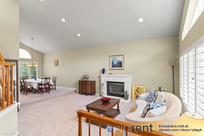 Building Photo - 4 br, 3 bath House - 325 Rio Grande Place,...