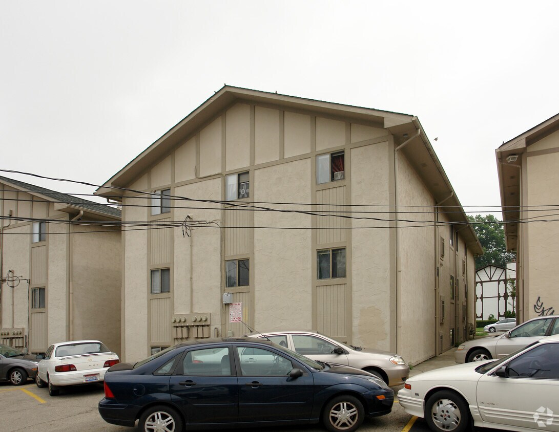 Foto del edificio - 107 E Norwich Ave