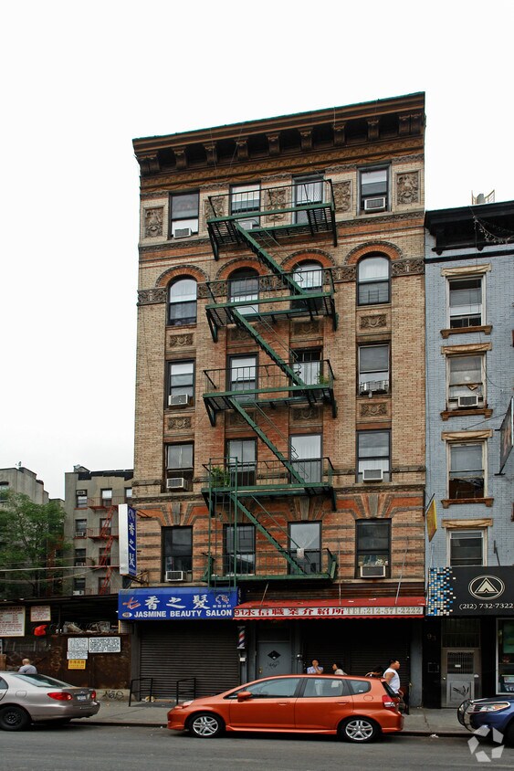 Building Photo - 91 Henry St