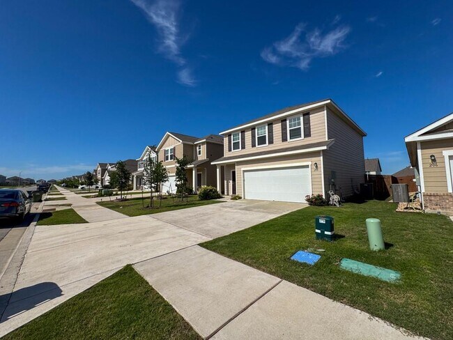 Building Photo - 208 Gemsbok Rd