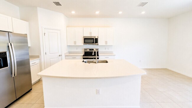 Building Photo - 5686 Archipelago St