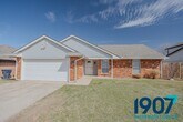 Foto principal - 3217 SW 93rd St