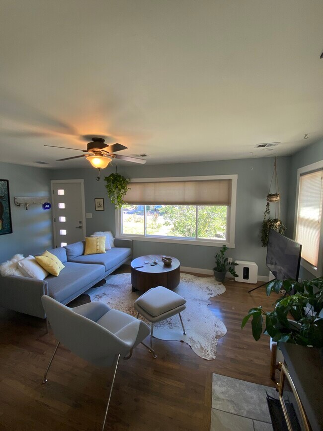 Foto del edificio - 1807 Whedbee St