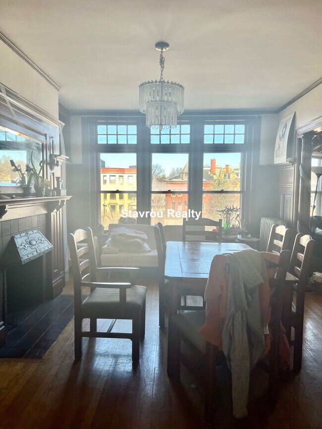 HOT ALLSTON LISTING!!!! - HOT ALLSTON LISTING!!!! House