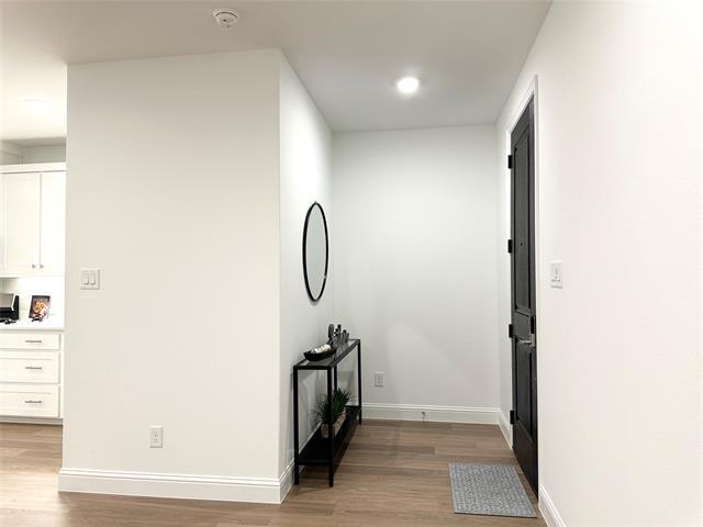 Building Photo - 4737 Spinner St