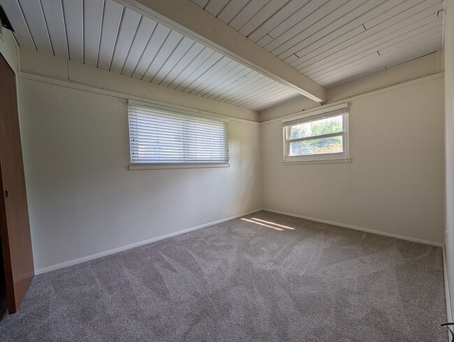 Building Photo - 3728 Capistrano Way
