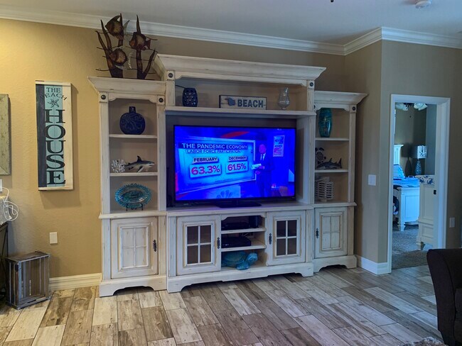 Living room - 11001 Gulf Reflections Dr