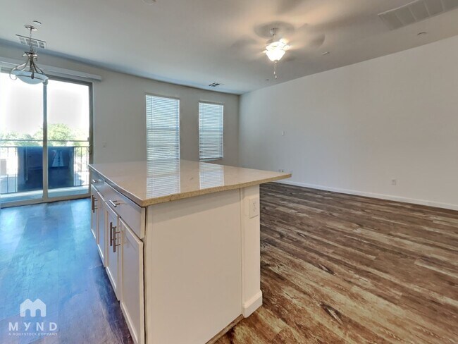 Foto del edificio - 22125 N 29th Ave