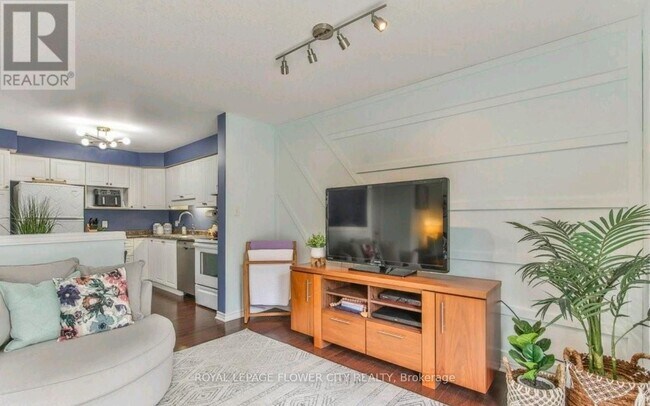 Building Photo - 1059 Whetherfield St