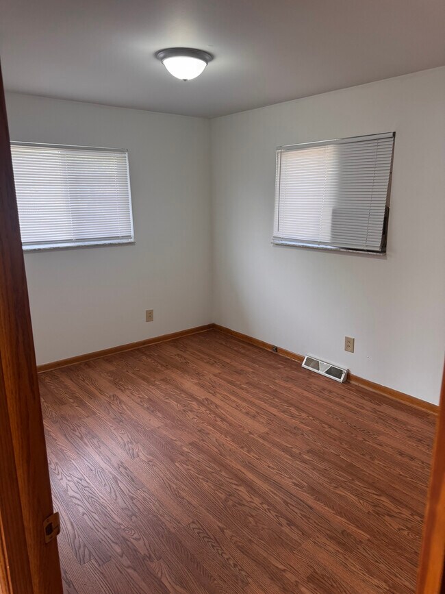 Foto del edificio - 1196 Knox Ave