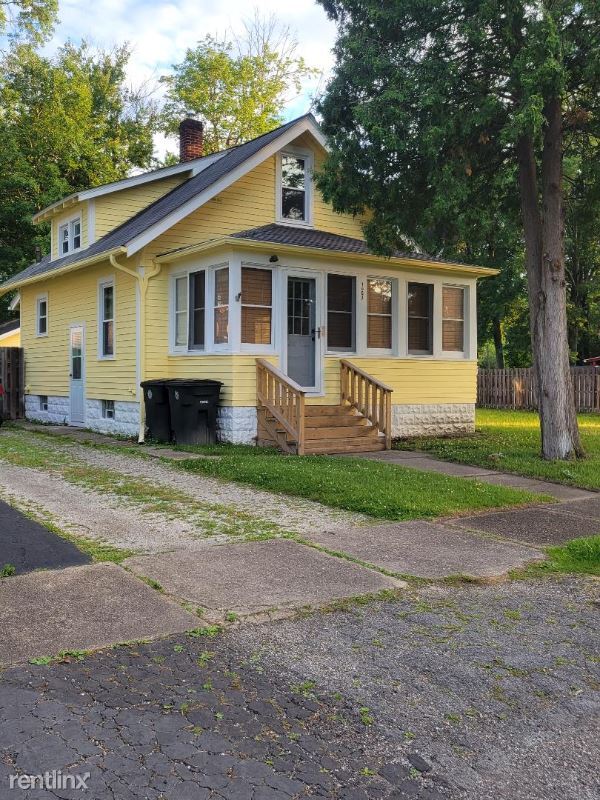 Foto principal - 3 br, 1.5 bath House - 1063 RIVERVIEW ST NW