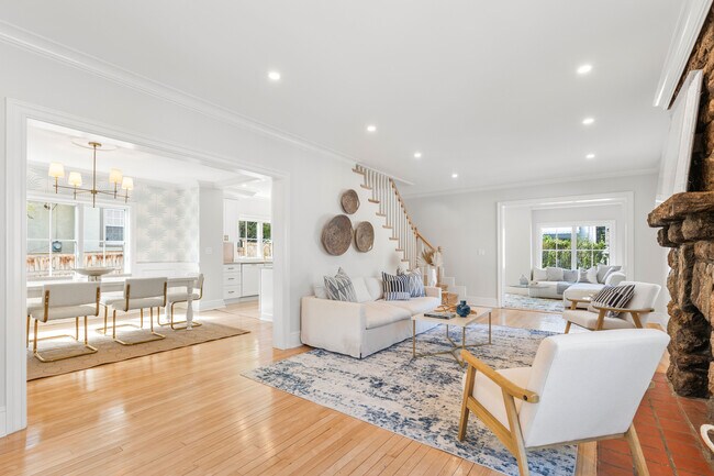 Foto del edificio - 33 Oakwood Ave