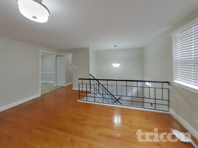 Building Photo - 9851 Branchleigh Rd