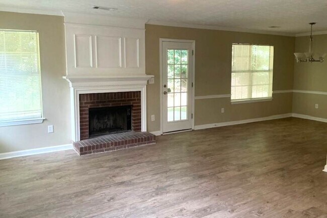 Building Photo - 609 Coventry Township Ln