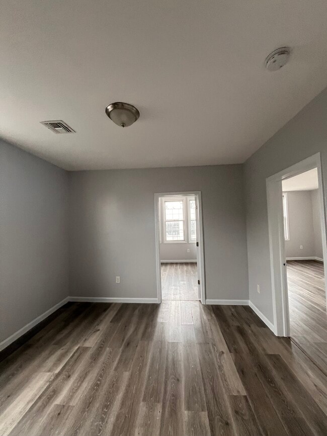 Living room - 89 Pearsall Ave