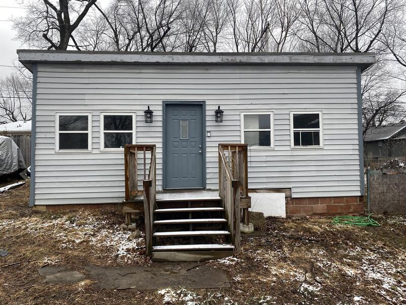 1225 S Cedar Ave, Independence, MO 64052 House Rental in Independence