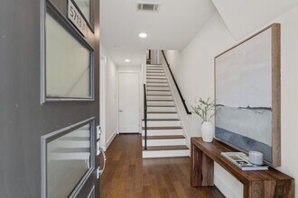 Building Photo - 5713 Larkin St