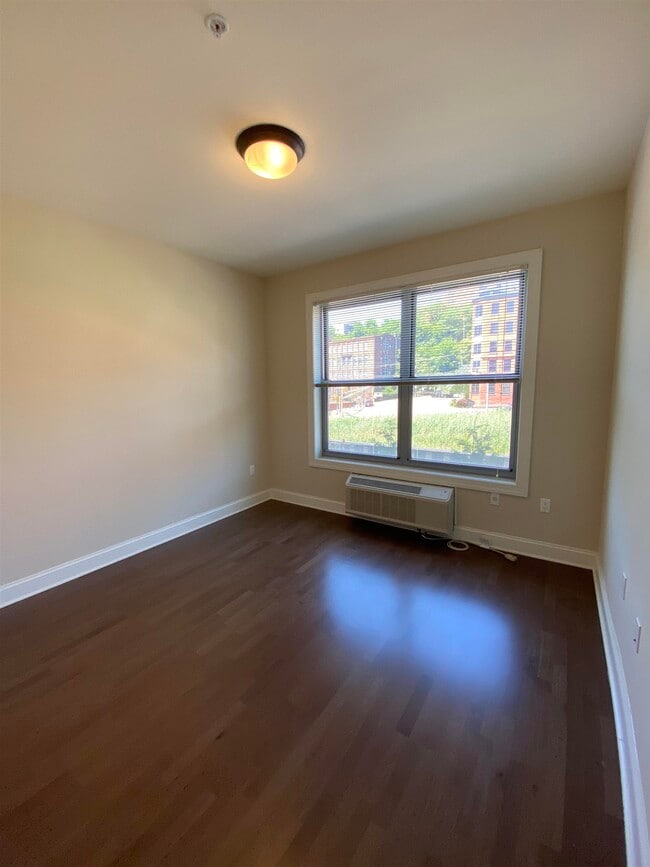 Foto del edificio - 100 Marshall St