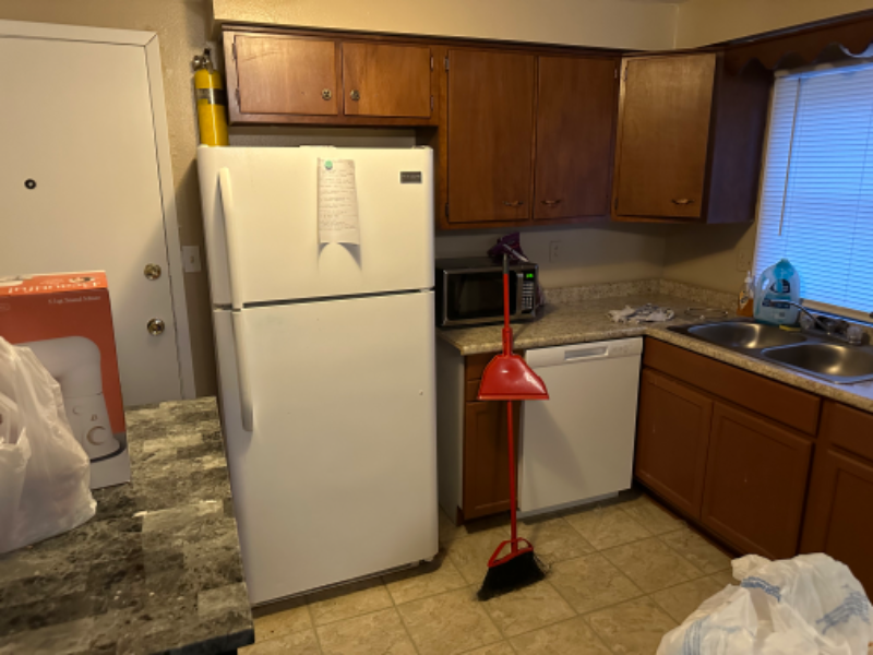 Primary Photo - 215 E Washington St