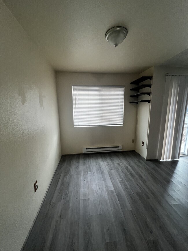 Foto del edificio - 15210 Macadam Rd S