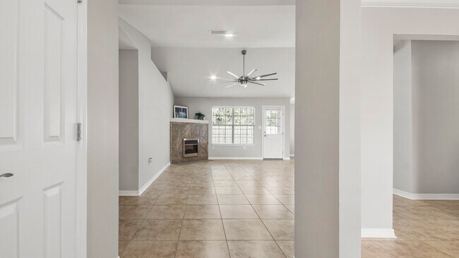 Foto del edificio - 142 Beacon Way