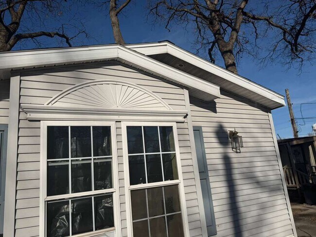 Foto del edificio - 905 W 37th Ave