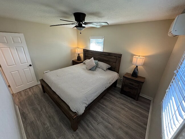 Foto del edificio - 1915 W 36th St