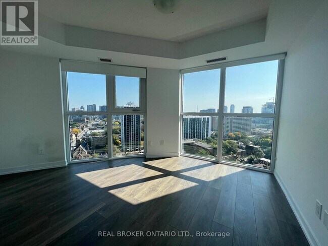 Building Photo - 219 Dundas St E