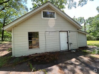 Building Photo - 5031 Hwy 51 S