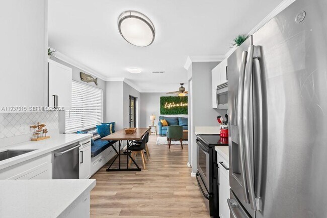 Foto del edificio - 223 SE 8th St