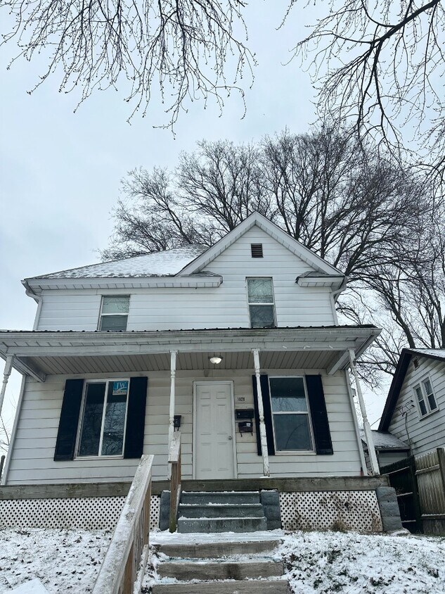 Foto principal - 1020 Emerson Ave