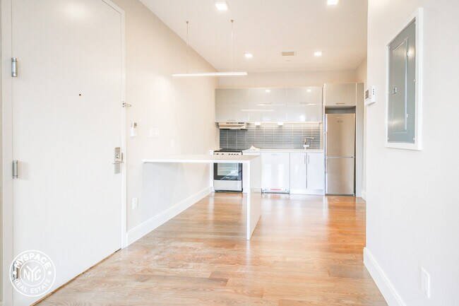 Foto del edificio - 259 Evergreen Ave