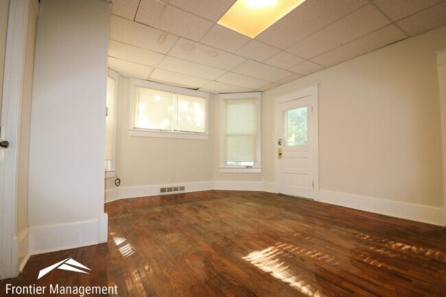 Building Photo - 901 Osage St