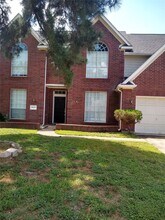 Building Photo - 18427 N Wimbledon Dr
