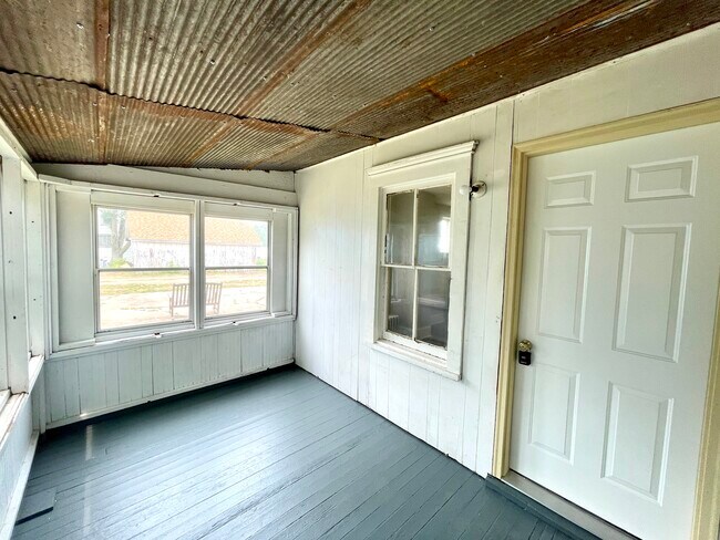 Porche - 110 S Pleasant St